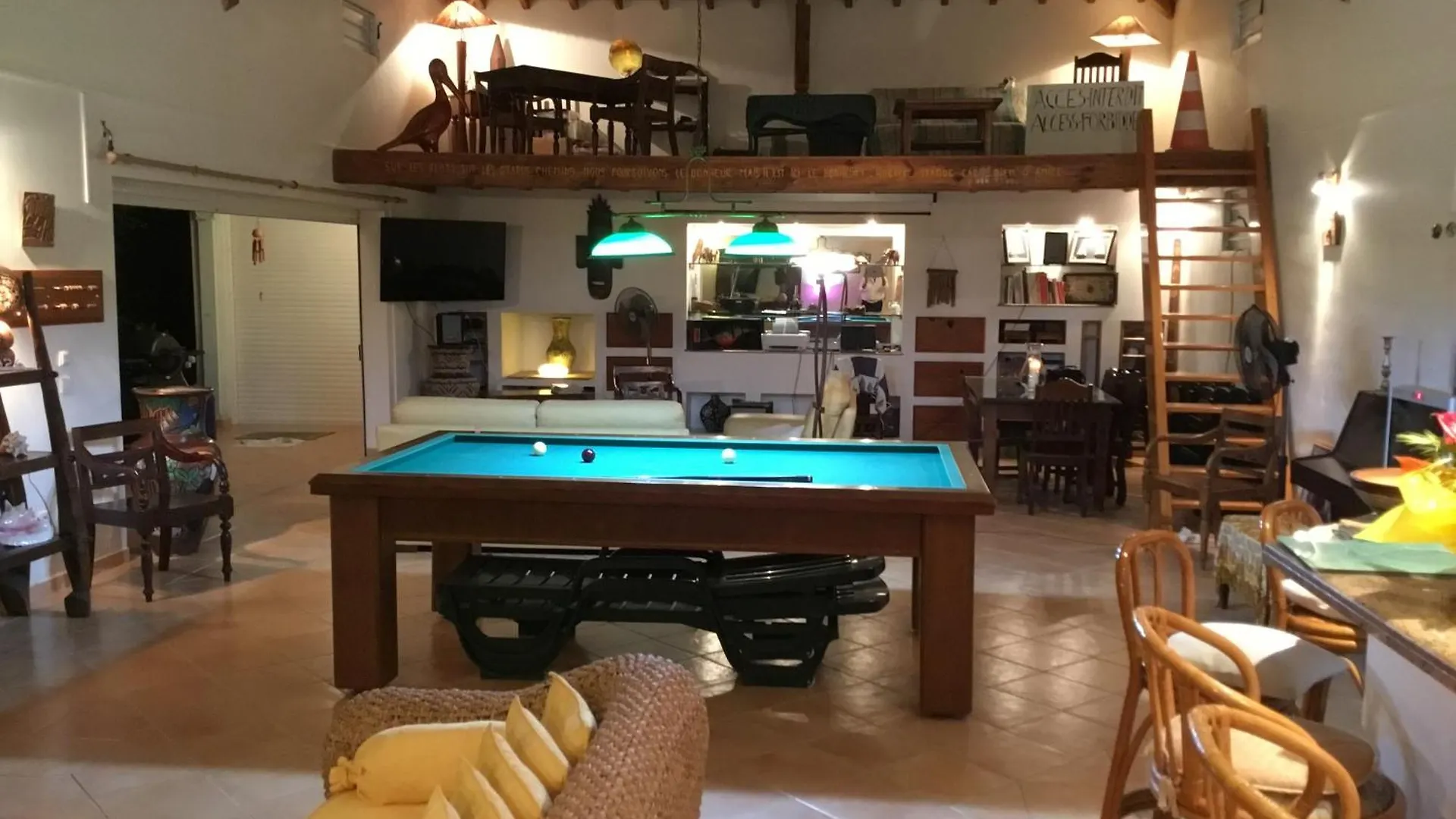 Villa Les Tililis - Belle Villa De 300 M2 Situee Au Calme Avec Grande Piscine Et Vue Montagne Petit-Bourg 0*,