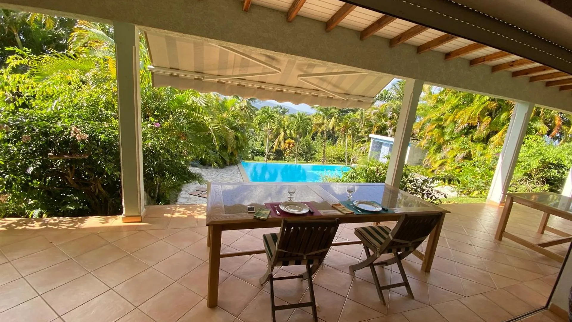 Villa Les Tililis - Belle Villa De 300 M2 Situee Au Calme Avec Grande Piscine Et Vue Montagne Petit-Bourg Σπίτι διακοπών