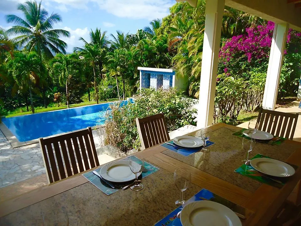 Villa Les Tililis - Belle Villa De 300 M2 Situee Au Calme Avec Grande Piscine Et Vue Montagne Petit-Bourg